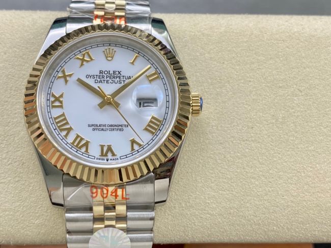 ロレックスコピー デイトジャスト 41mm 126333“ホワイト文字盤・ローマ数字インデックス・イエローゴールドベゼル＆リューズ・904Lステンレス仕様” ユニセックスモデル