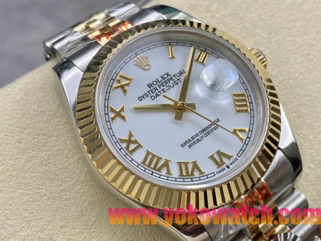 ロレックスコピー デイトジャスト 41mm 126333“ホワイト文字盤・ローマ数字インデックス・イエローゴールドベゼル＆リューズ・904Lステンレス仕様” ユニセックスモデル