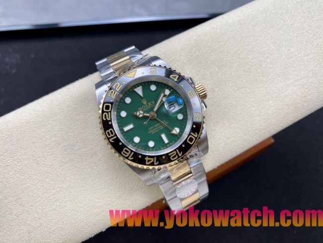 ロレックスコピー グリニッジマスターII（GMT-Master II）40mm 126713GR“エメラルドグリーン文字盤・ブラック＆ゴールドベゼル・904Lステンレス＋イエローゴールドツートーン仕様” ユニセックスモデル 