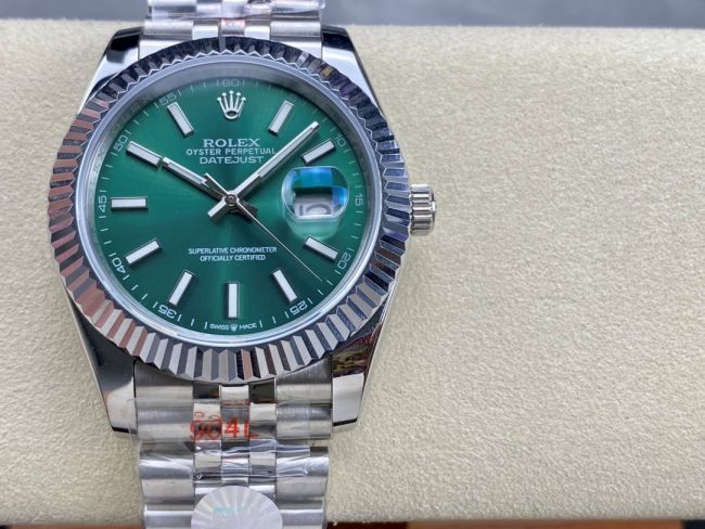 ロレックスコピー デイトジャスト 41mm 126200“エメラルドグリーン文字盤・バトンインデックス＋双頭粒帯仕様” ユニセックスモデル