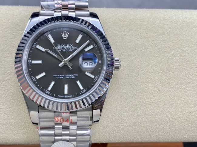 ロレックスコピー デイトジャスト 41mm 126234“ブラック文字盤・バトンインデックス＋三角坑紋ベゼル（リングコマンド機能搭載）＋双頭粒ブレスレット” メンズ専用モデル 