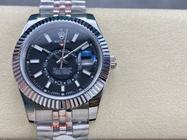 ロレックスコピー スカイウォーカー（Sky-Dweller）42mm 326935“ブラック文字盤・24時間表示機能搭載リングコマンドベゼル＋ブレスレット” メンズ専用モデル