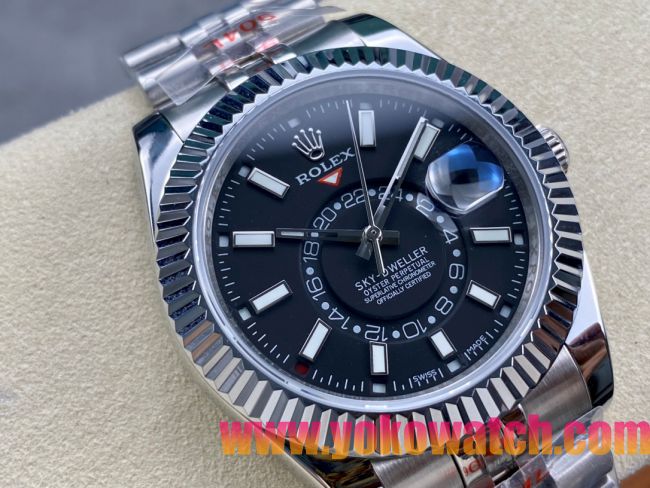 ロレックスコピー スカイウォーカー（Sky-Dweller）42mm 326935“ブラック文字盤・24時間表示機能搭載リングコマンドベゼル＋ブレスレット” メンズ専用モデル