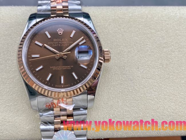 ロレックスコピー デイトジャスト（Datejust）36mm 126233“ブラウン文字盤・バトンインデックス＋リングコマンド機能搭載三角坑紋ベゼル＋ブレスレット” メンズ専用モデル