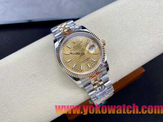 ロレックスコピー デイトジャスト（Datejust）36mm 126233“ゴールド文字盤・バトンインデックス＋リングコマンド機能搭載三角坑紋ベゼル＋ブレスレット” メンズ専用モデル