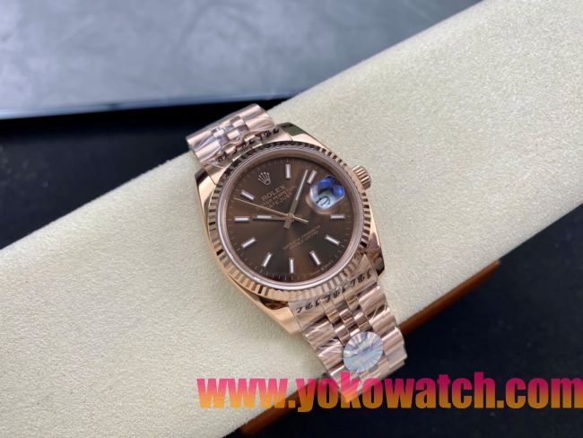 ロレックスコピー デイトジャスト（Datejust）36mm 126200“ブラウン文字盤・バトンインデックス＋リングコマンド機能搭載三角坑紋ベゼル＋ブレスレット” メンズ専用モデル