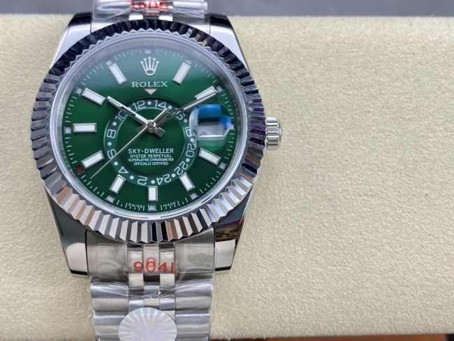 ロレックスコピー スカイ・デューラー（Sky-Dweller）42mm 326138“グリーン・ダイヤル・シルバー・インデックス＋リングコマンド機能搭載三角坑紋ベゼル＋オイスターブレスレット” レディース専用モデル