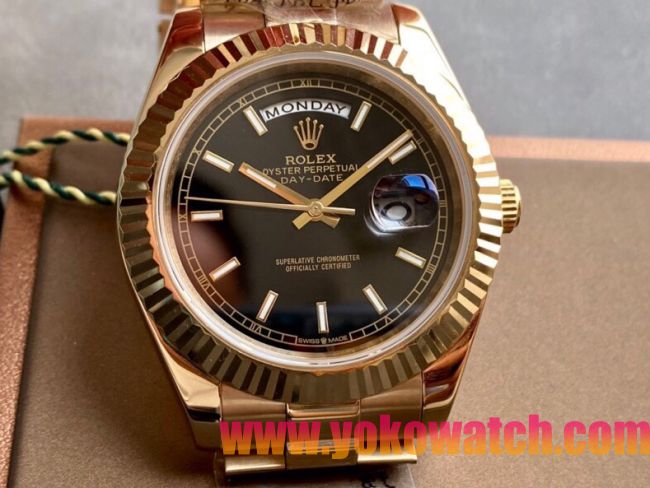 ロレックスコピー デイデイト（Day-Date）41mm 228238“ブラック・ダイヤル＋ゴールドインデックス＋イエローゴールドケース＋オysterブレスレット” レディース専用モデル
