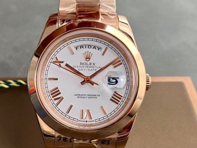 ロレックスコピー デイデイト（Day-Date）41mm 228238“ホワイト・ダイヤル＋ローズゴールドインデックス＋イエローゴールドケース＋オysterブレスレット” レディース専用モデル