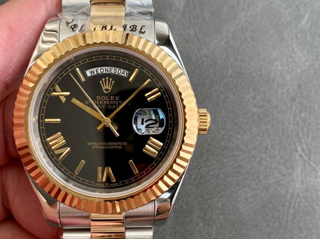 ロレックスコピー デイデイト（Day-Date）41mm 228238“ブラック・ダイヤル＋ゴールドインデックス＋イエローゴールドベゼル＋ステンレスブレスレット” レディース専用モデル