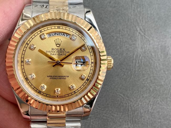 ロレックスコピー デイデイト（Day-Date）41mm 228238“ゴールド・ダイヤル＋ダイヤモンドインデックス＋イエローゴールドベゼル＋ステンレスブレスレット” レディース専用モデル