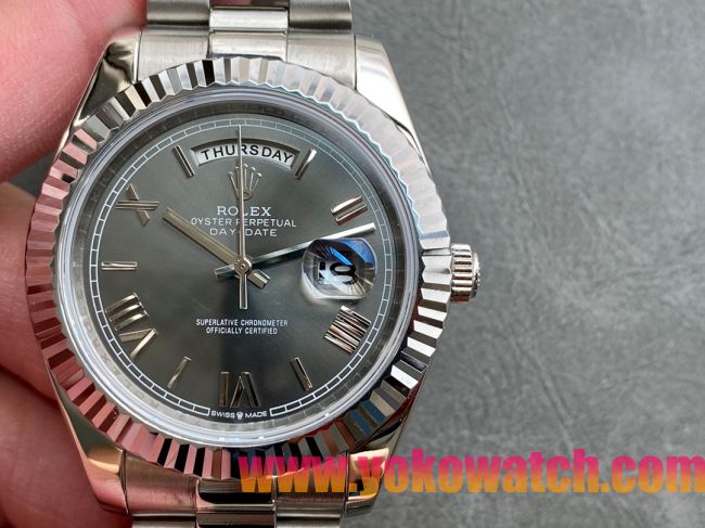 ロレックスコピー デイデイト（Day-Date）41mm 228206“グレー・ダイヤル＋シルバーインデックス＋ステンレスベゼル＋ステンレスブレスレット” レディース専用モデル