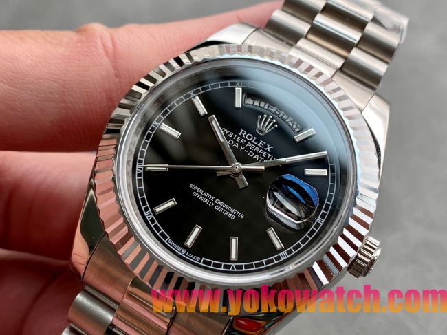 ロレックスコピー デイデイト（Day-Date）41mm 228206“ブラック・ダイヤル＋バーインデックス＋ステンレスベゼル＋ステンレスブレスレット” レディース専用モデル