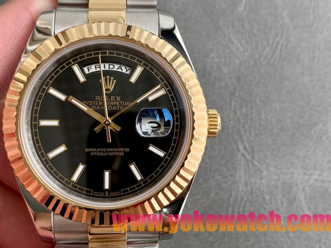 ロレックスコピー デイデイト（Day-Date）41mm 228235“ブラック・ダイヤル＋バーインデックス＋ゴールドベゼル＋ステンレスブレスレット” レディース専用モデル