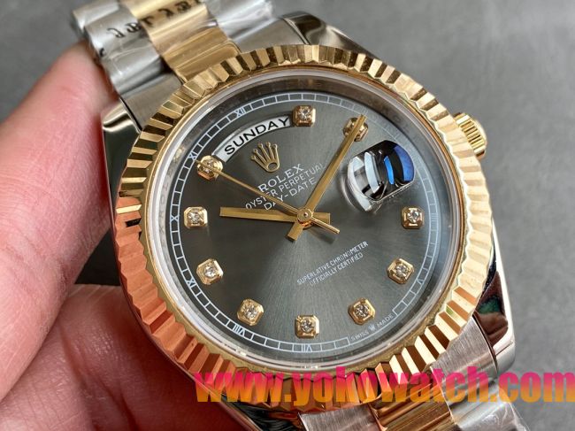 ロレックスコピー デイデイト（Day-Date）41mm 228235“ブラック・ダイヤル＋ダイヤモンドインデックス＋ゴールドベゼル＋ステンレスブレスレット” レディース専用モデル