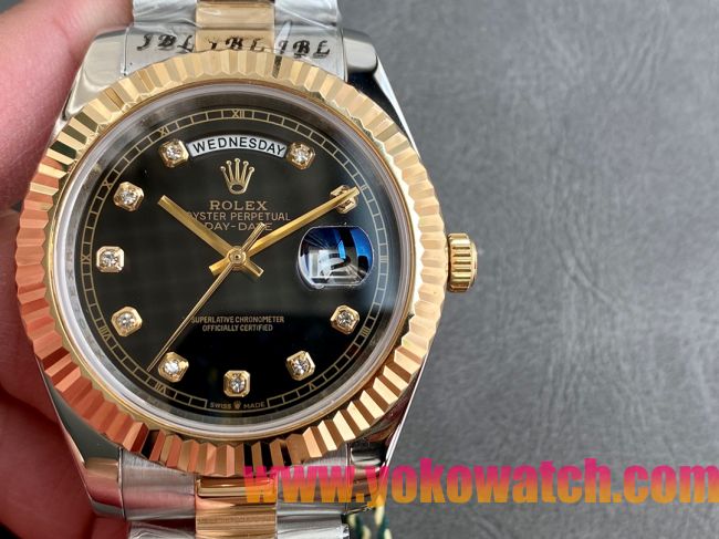 ロレックスコピー デイデイト（Day-Date）41mm 228235“ブラック・ダイヤル＋ダイヤモンドインデックス＋ゴールドベゼル＋ステンレスブレスレット” レディース専用モデル