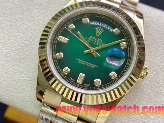 ロレックスコピー デイデイト（Day-Date）41mm 228235“グリーン・ダイヤル＋ダイヤモンド＆バーインデックス＋ゴールドベゼル＋ゴールドブレスレット” レディース専用モデル 