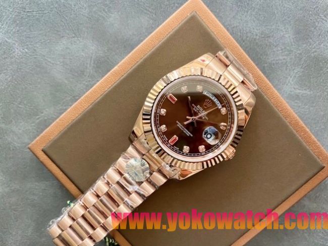 ロレックスコピー デイデイト（Day-Date）41mm 228235R“ブラウン・ダイヤル＋ダイヤモンド＆ルビーインデックス＋ローズゴールドベゼル＋ローズゴールドブレスレット” レディース専用モデル