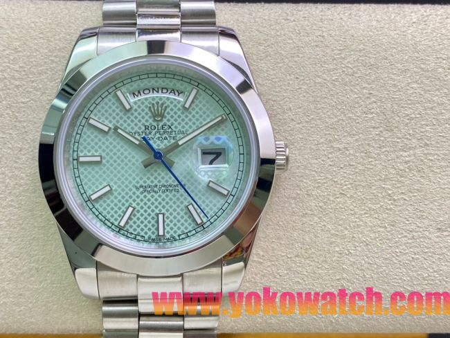 ロレックスコピー デイデイト（Day-Date）41mm 228232“グリーン・ダイヤル＋バーインデックス＋ステンレスベゼル＋ステンレスブレスレット” レディース専用モデル