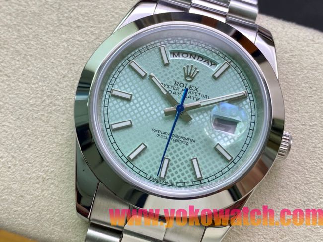 ロレックスコピー デイデイト（Day-Date）41mm 228232“グリーン・ダイヤル＋バーインデックス＋ステンレスベゼル＋ステンレスブレスレット” レディース専用モデル