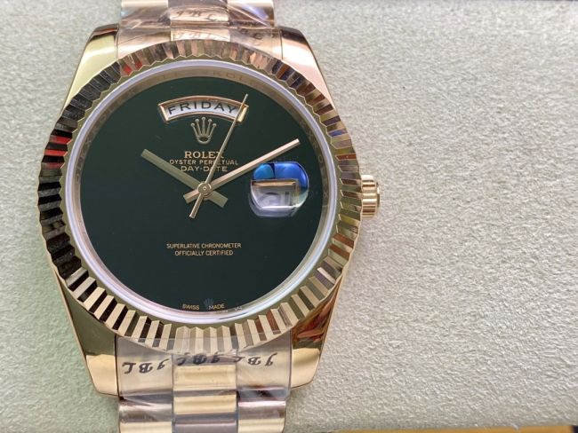 ロレックスコピー デイデイト（Day-Date）41mm 228235R“グリーン・ダイヤル＋バーインデックス＋イエローゴールドベゼル＋ステンレスブレスレット” レディース専用モデル