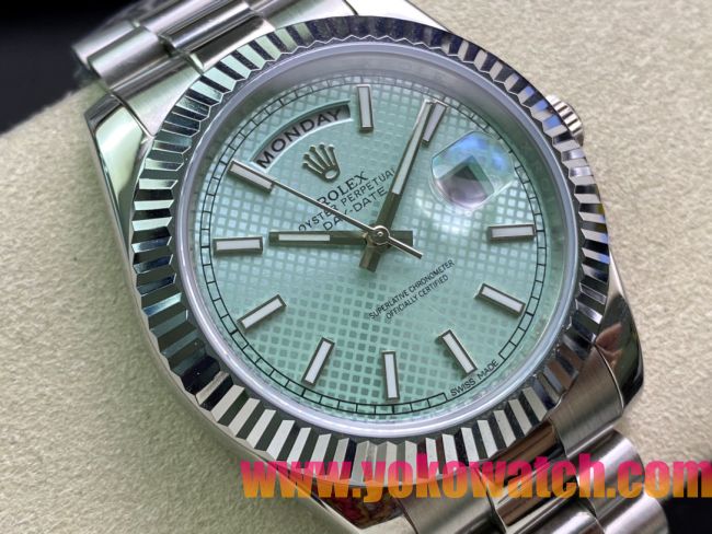 ロレックスコピー デイデイト（Day-Date）41mm 228232“グリーン・ダイヤル＋バーインデックス＋ステンレスベゼル＋ステンレスブレスレット” レディース専用モデル 