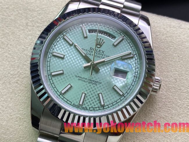 ロレックスコピー デイデイト（Day-Date）41mm 228232“グリーン・ダイヤル＋バーインデックス＋ステンレスベゼル＋ステンレスブレスレット” レディース専用モデル 