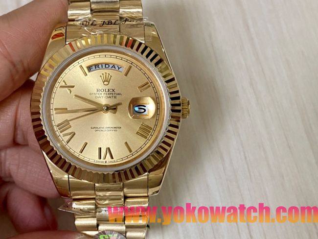 ロレックスコピー デイデイト（Day-Date）41mm 228235R“ゴールド・ダイヤル＋ローマ数字インデックス＋イエローゴールドベゼル＋ステンレスブレスレット” レディース専用モデル