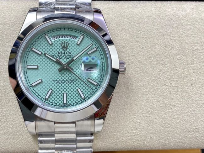 ロレックスコピー デイデイト（Day-Date）41mm 228232“パープル・ダイヤル＋バーインデックス＋ステンレスベゼル＋ステンレスブレスレット” レディース専用モデル