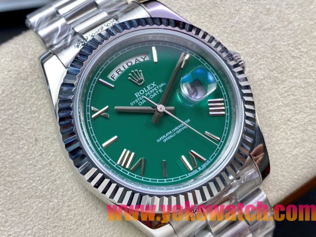 ロレックスコピー デイデイト（Day-Date）41mm 228232“グリーン・ダイヤル＋ローマ数字インデックス＋ステンレスベゼル＋ステンレスブレスレット” レディース専用モデル
