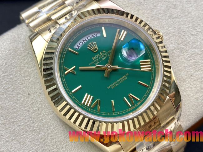 ロレックスコピー デイデイト（Day-Date）41mm 228235“グリーン・ダイヤル＋ローマ数字インデックス＋イエローゴールドベゼル＋イエローゴールドブレスレット” レディース専用モデル