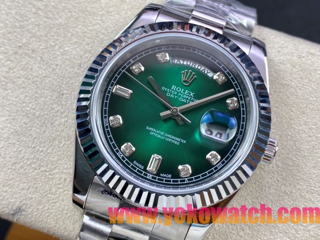 ロレックスコピー デイデイト（Day-Date）41mm 228235“グリーン・ダイヤル＋ダイヤモンドインデックス＋シルバーベゼル＋ステンレスブレスレット” レディース専用モデル 