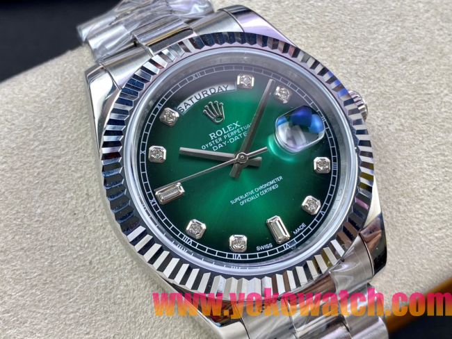 ロレックスコピー デイデイト（Day-Date）41mm 228235“グリーン・ダイヤル＋ダイヤモンドインデックス＋シルバーベゼル＋ステンレスブレスレット” レディース専用モデル 