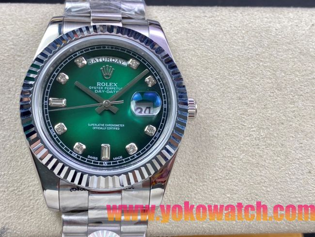 ロレックスコピー デイデイト（Day-Date）41mm 228235“グリーン・ダイヤル＋ダイヤモンドインデックス＋シルバーベゼル＋ステンレスブレスレット” レディース専用モデル 