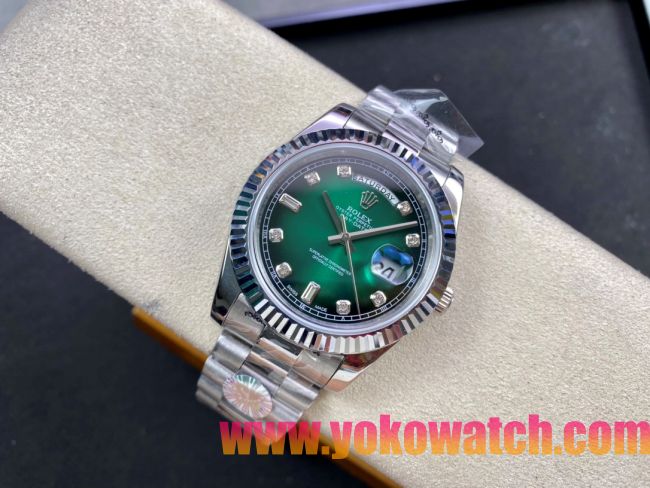 ロレックスコピー デイデイト（Day-Date）41mm 228235“グリーン・ダイヤル＋ダイヤモンドインデックス＋シルバーベゼル＋ステンレスブレスレット” レディース専用モデル 