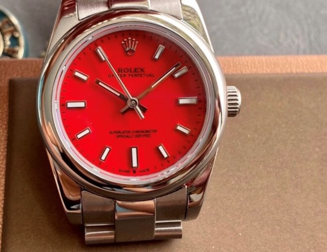 ロレックスコピー オイスター・パーペチュアル（Oyster Perpetual）31mm 277200“レッド・ダイヤル＋シルバー・バーインデックス＋ポリッシュベゼル＋316Lスチールブレスレット” レディース専用モデル