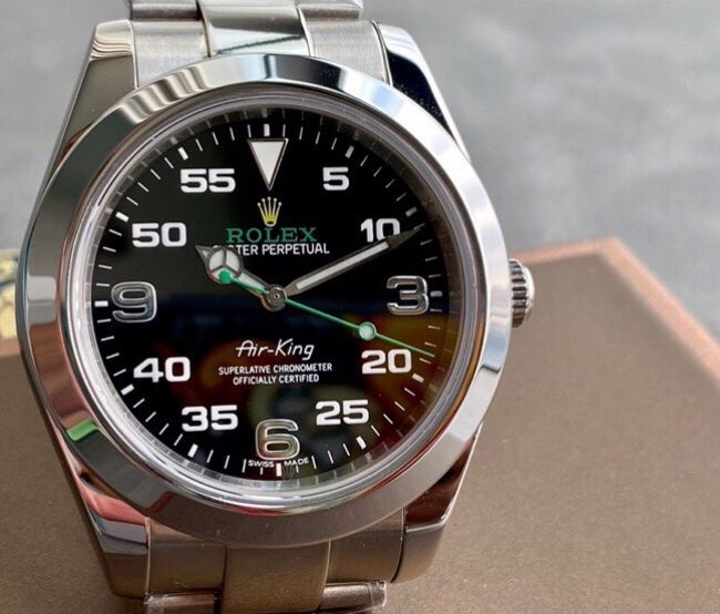 ロレックスコピー エア・キング（Air-King）41mm 126900“ブラック・ダイヤル＋ホワイト・アラビア数字インデックス＋ポリッシュベゼル＋316Lスチールブレスレット” メンズ専用モデル