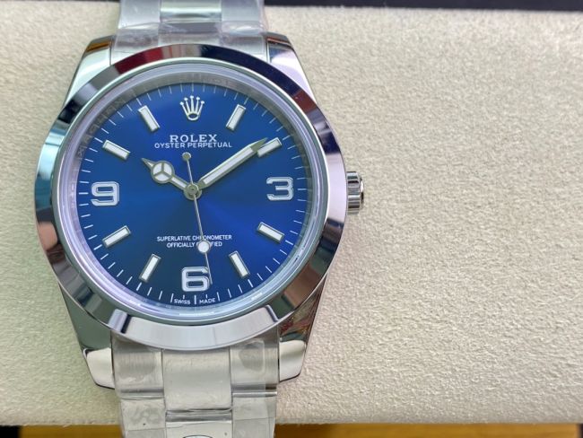 ロレックスコピー エクスプローラー（Oyster Perpetual Explorer）41mm 214270“ブルー・ダイヤル＋シルバー・アラビア数字インデックス＋ポリッシュベゼル＋316Lスチールブレスレット” メンズ専用モデル