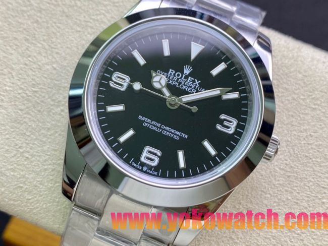 ロレックスコピー エクスプローラー（Oyster Perpetual Explorer）41mm 214270“ブラック・ダイヤル＋シルバー・アラビア数字インデックス＋ポリッシュベゼル＋316Lスチールブレスレット” メンズ専用モデル