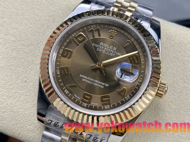 ロレックスコピー デイトジャスト（Oyster Perpetual Datejust）41mm 126233“ブラウン・ダイヤル＋ゴールド・アラビア数字インデックス＋リングコマンド機能搭載の三角坑紋ベゼル＋316Lスチールブレスレット” メ