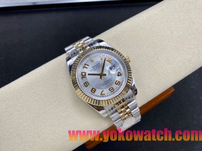 ロレックスコピー デイトジャスト（Oyster Perpetual Datejust）41mm 126233“シルバー・ダイヤル＋ゴールド・アラビア数字インデックス＋リングコマンド機能搭載の三角坑紋ベゼル＋316Lスチールブレスレット” メ