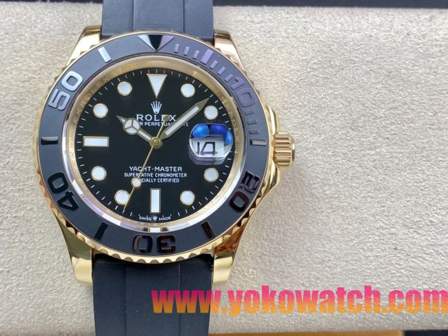 ロレックスコピー ヤット・マスター（Yacht-Master）40mm 126655RBR“ブラック・ダイヤル＋ゴールドケース＋セラミックベゼル＋ラバーブレスレット” メンズ専用モデル