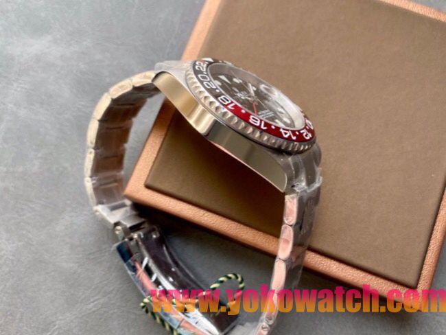 ロレックスコピー GMT-Master II（グリーンニッチ）41mm 126710BLNR“ブラック・ダイヤル＋ステンレスケース＋バイカラーアルミニウムベゼル＋オイスターブレスレット” メンズ専用モデル 