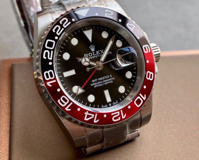 ロレックスコピー GMT-Master II（グリーンニッチ）41mm 126710BLNR“ブラック・ダイヤル＋ステンレスケース＋バイカラーアルミニウムベゼル＋オイスターブレスレット” メンズ専用モデル 