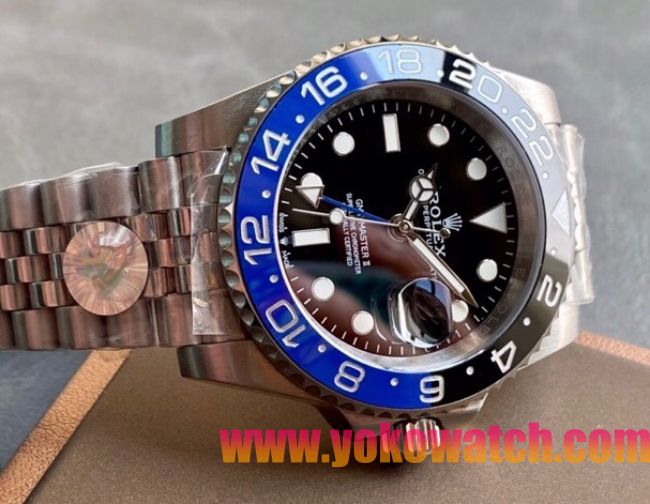 ロレックスコピー GMT-Master II（グリーンニッチ）41mm “ブラック・ダイヤル＋ステンレスケース＋バイカラーセラミックベゼル＋オイスターブレスレット” メンズ専用モデル