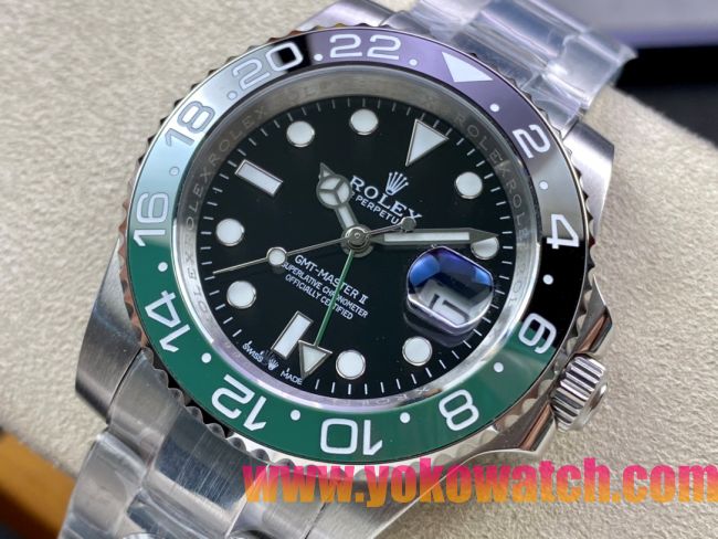 ロレックスコピー GMT-Master II（グリーンニッチ）40mm 126710BLNR“ブラック・ダイヤル＋ステンレスケース＋バイカラーセラミックベゼル（スプリット・グリーン）＋オイスターブレスレット” メンズ専用モデル