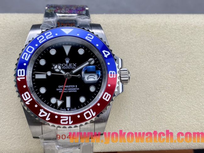 ロレックスコピー GMT-Master II（グリーンニッチ）40mm 126710BLNR“ブラック・ダイヤル＋ステンレスケース＋バイカラーセラミックベゼル（ブルー＆レッド）＋オイスターブレスレット” メンズ専用モデル