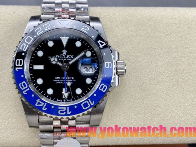 ロレックスコピー GMT-Master II（グリーンニッチ）40mm 126710BLNR“ブラック・ダイヤル＋ステンレスケース＋バイカラーセラミックベゼル（ブルー＆グレー）＋オイスターブレスレット” メンズ専用モデル