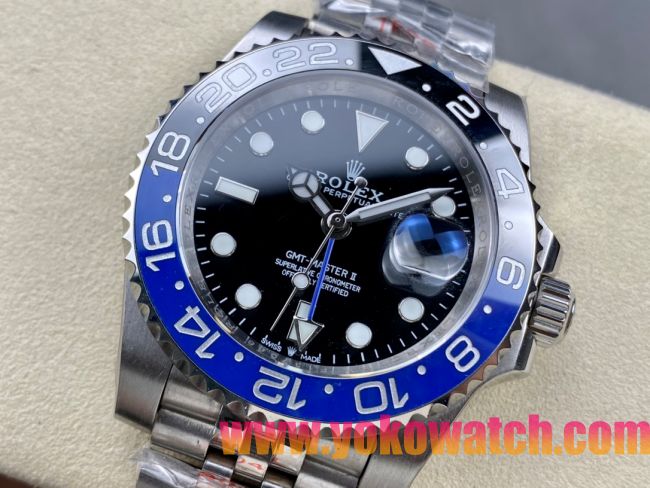 ロレックスコピー GMT-Master II（グリーンニッチ）40mm 126710BLNR“ブラック・ダイヤル＋ステンレスケース＋バイカラーセラミックベゼル（ブルー＆グレー）＋オイスターブレスレット” メンズ専用モデル