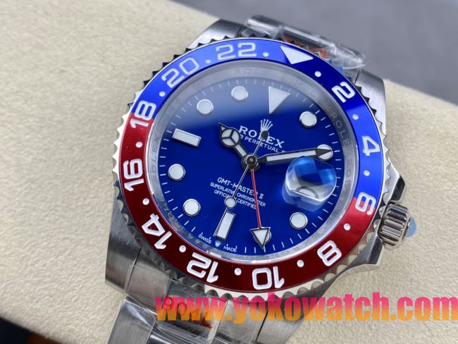 ロレックスコピー GMT-Master II（グリーンニッチ）40mm 126710BLNR“ブルー・ダイヤル＋ステンレスケース＋バイカラーセラミックベゼル（ブルー＆レッド）＋オイスターブレスレット” メンズ専用モデル
